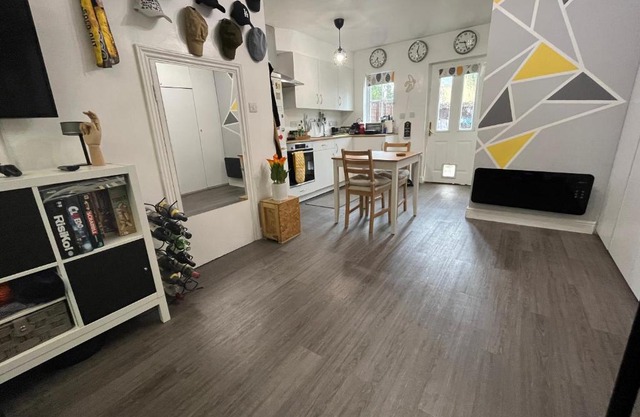 Amazing Studio Flat with Private Garden