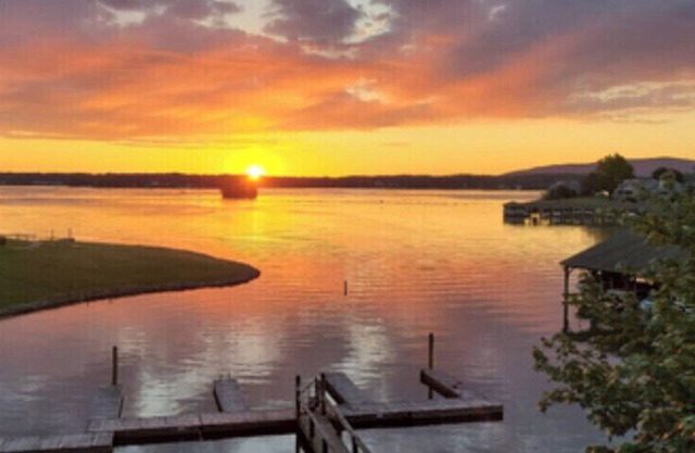 Amazing Views and Two Kayaks Ready to Use!