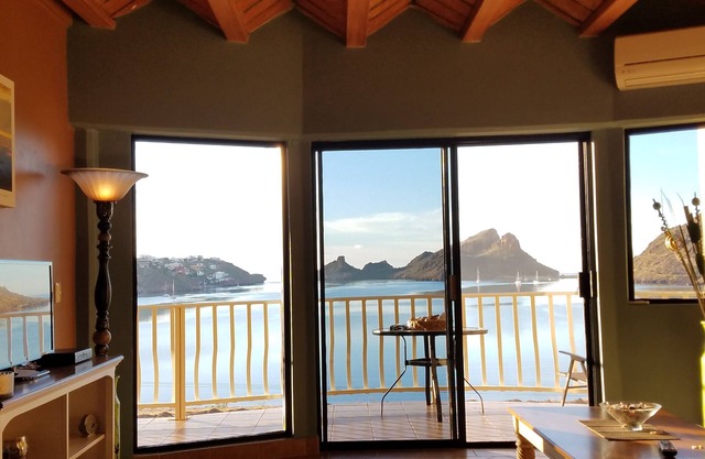AMAZING VIEWS from this spacious 2 bed 2 bath