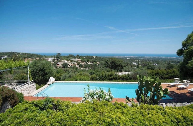 Amazing villa with pool and seaview, sleeps 12, Monopoli