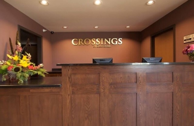 American Inn & Suites