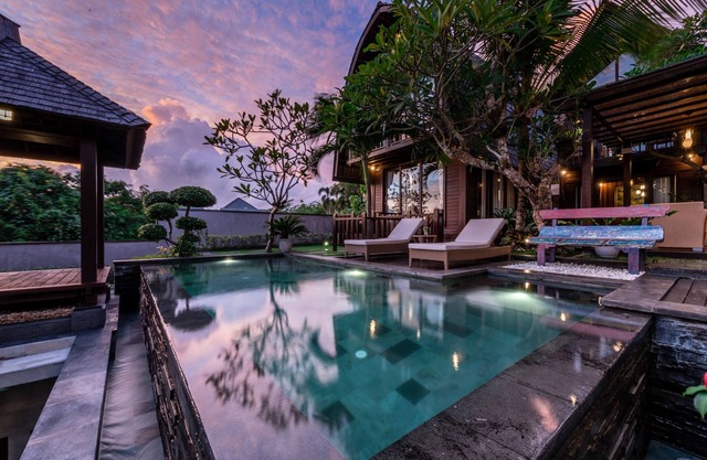 An Elegant 3BR Private Wooden Villa with a Private Swimming pool at Jimbaran.