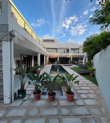 Anam luxury 4 Bedroom House