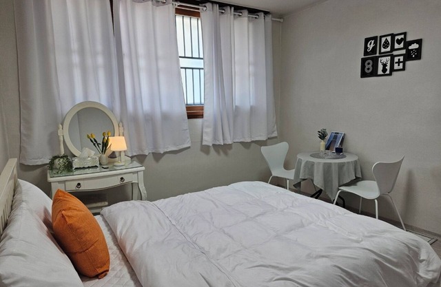 Anjeongri Gate 3 minutes away 2 rooms (Q,Q) Private house