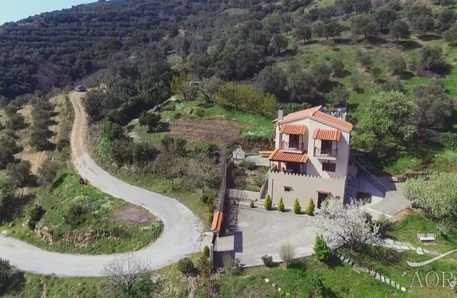 AORI hillside villa - Escape to the real Crete