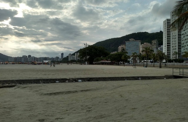 Apê on Itararé Beach