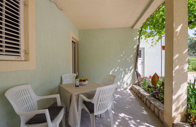 Apartments Jasna (65261-A4) - Supetarska Draga - island Rab
