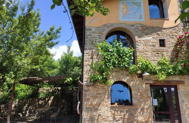 Apartm. old stone house 2+2 persons
