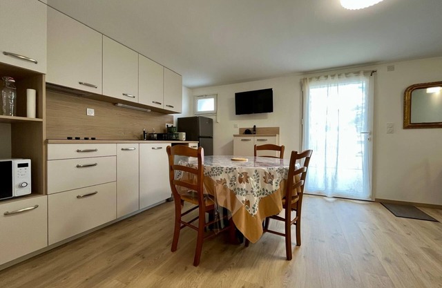 Apart, closed parking, terace, near walking wood, accessible for disabled people