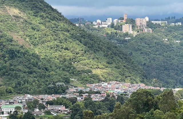 APARTAMENTO CON VISTA A LAS MONTAÑAS CAPACIDAD 6 PERSONAS SECTOR VILLAMARIA