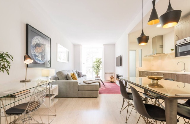 Apartamento Madrid con Piscina en Verano ( Arturo Soria II )