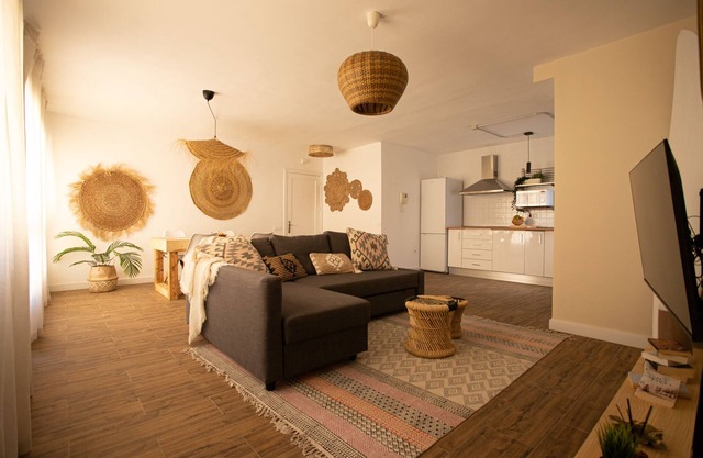 Apartamento Nuevo, Céntrico y con Parking