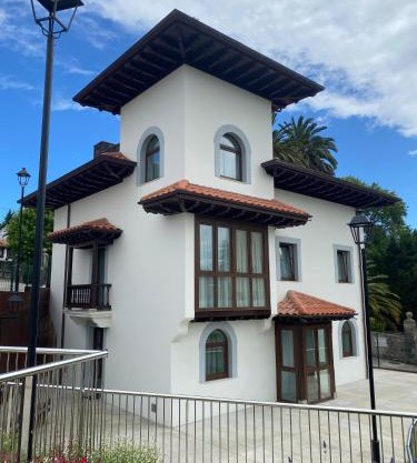 Apartamentos Turísticos La Pontificia