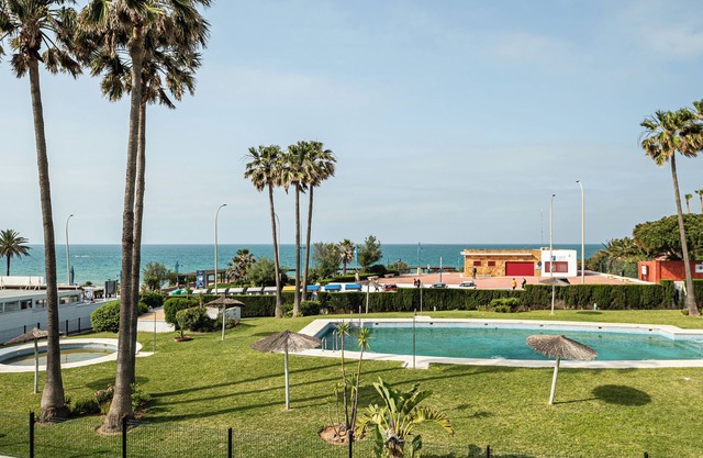 Apartment on the beachfront of La Barrosa beach