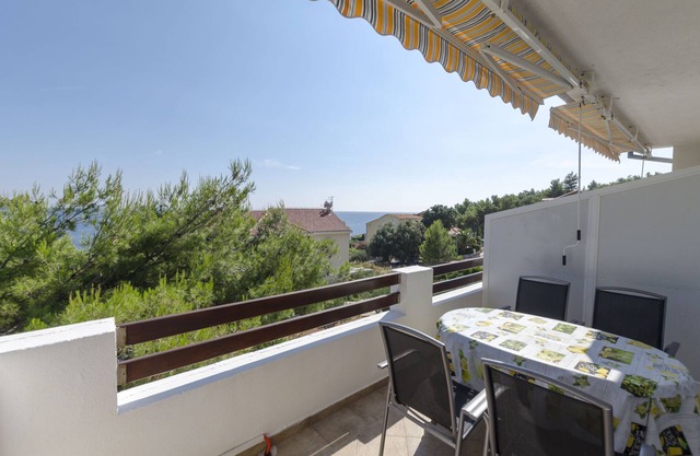 Apartments Carić (39851-A3) - Ivan Dolac - island Hvar