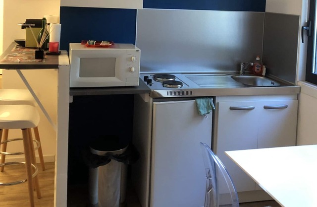 APARTMENT 10 MN from Avignon