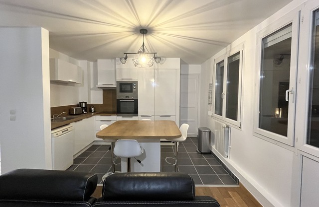 Apartment 150 m from the port