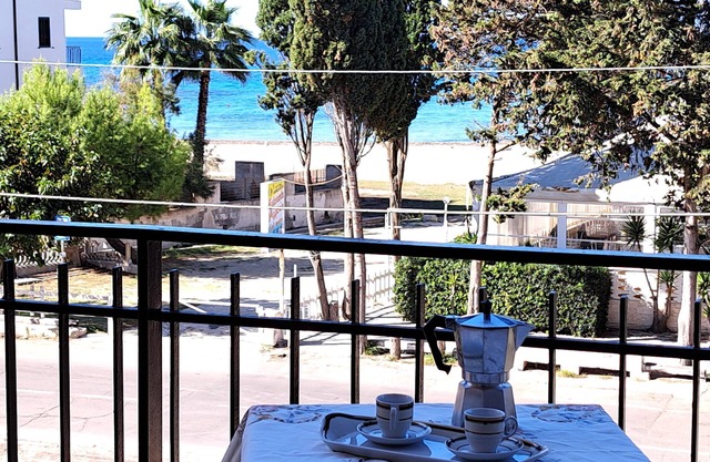 Apartment 20 metres from the beach