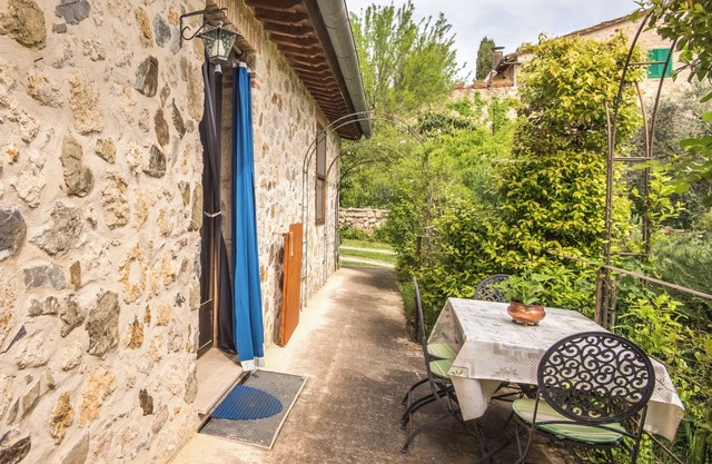 Apartment 'Appartamento Belvedere' with Private Garden, Wi-Fi and Air Conditioning