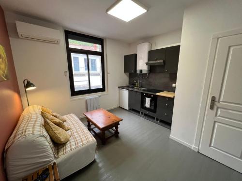 Apartment - Abbaye aux Dames, reserved parking