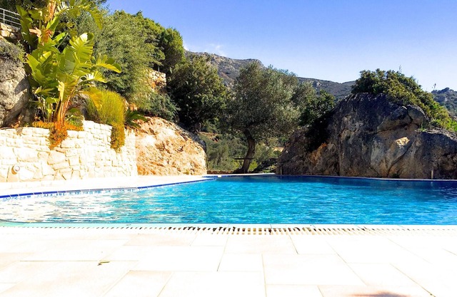 Apartment Agapie Zoe with 100 sqm pool, near the beach, sea view Anidri Beach