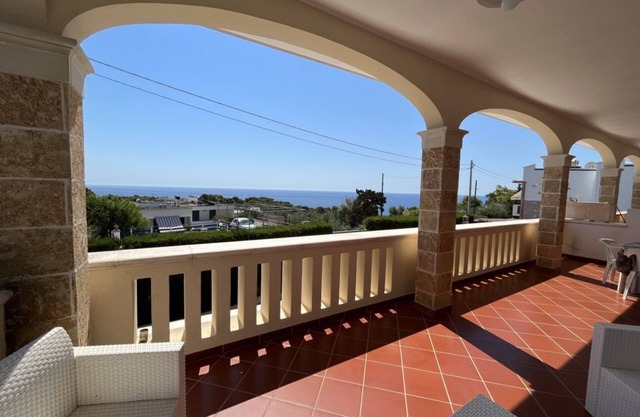 Apartment 'Alba Del Mare' with Sea View, Private Terrace and Shared Garden