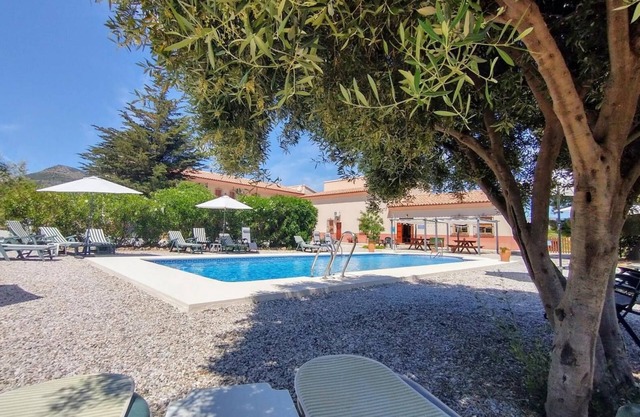 Apartment 'Apartamento Almendro' with Mountain View, Wi-Fi and Air Conditioning