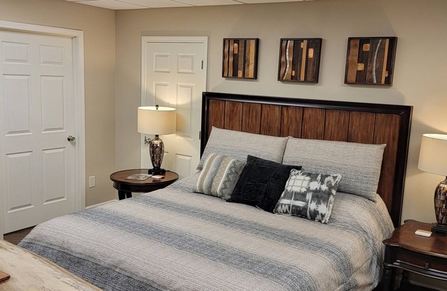 Apartment at the base of the Blue Ridge Mountains