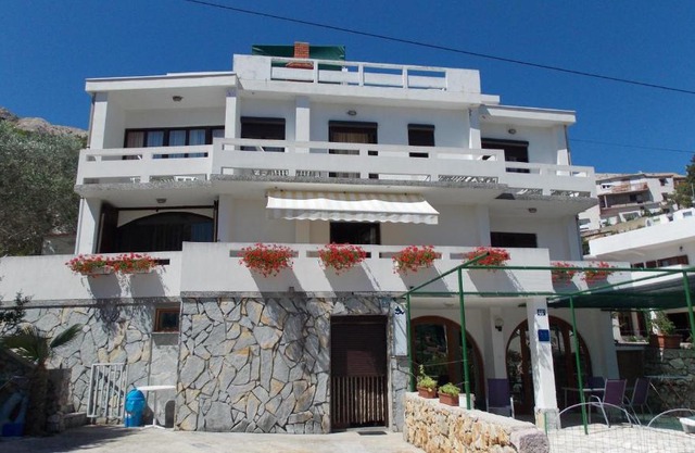 Apartment Batomalj