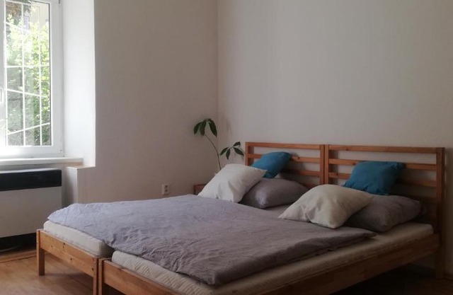 Apartment Black Field