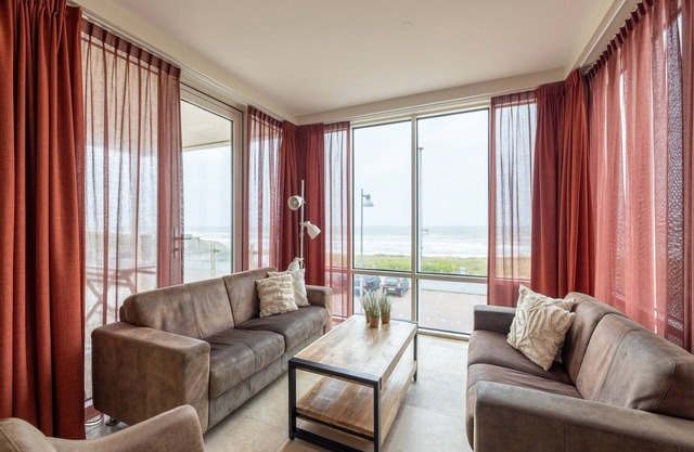 Apartment by the Beach with Sea Views