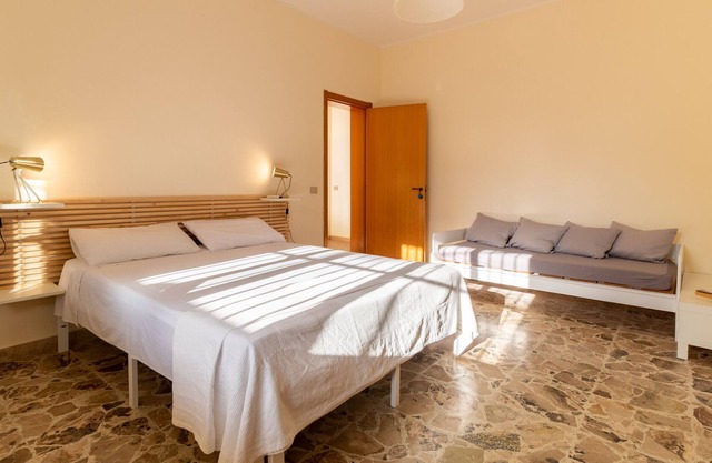 Apartment 'Carignano 94' with Private Terrace, Wi-Fi and Air Conditioning