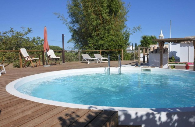 Apartment 'Casa Do Livramento Adega' with Shared Pool, Wi-Fi and Air Conditioning
