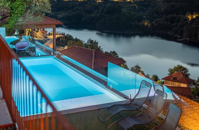 Apartment 'Casa Pinhão De Sousa' with Balcony and Wi-Fi