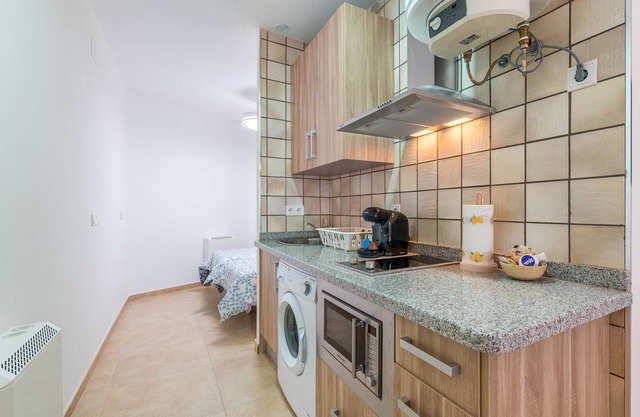 Apartment 'Cascamorras' with Wi-Fi and Air Conditioning