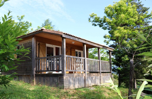 Apartment 'Cindy - Mas Lachamp' with Mountain View, Shared Pool and Air Conditioning