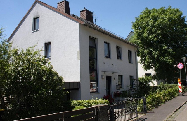 Apartment 'Das Blaue Haus' with Private Terrace and Wi-Fi