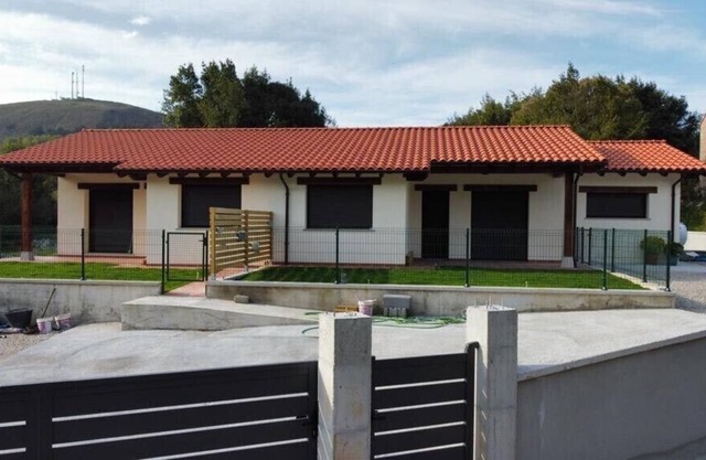 Apartment with garden near the golf course and Andrin beach