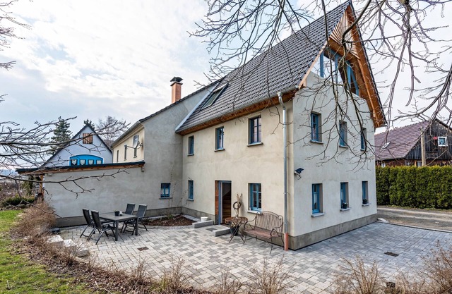 Apartment 'Ferienwohnung Landlust' with Private Terrace, Shared Garden and Wi-Fi