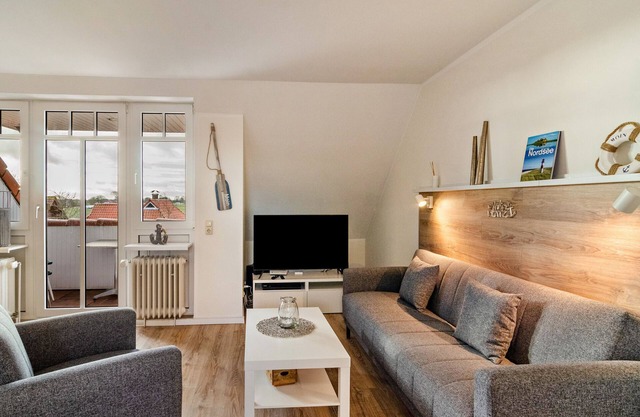 Apartment 'Ferienwohnung Boje 20' with Balcony and Wi-Fi