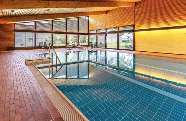 'Apartment Fetscher 1' close to the Lake with Shared Pool & Wi-Fi