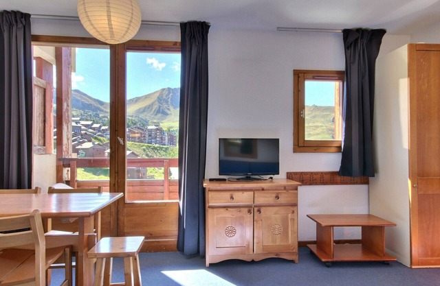 Apartment for 4/5 people, ski-in ski-out, with balcony