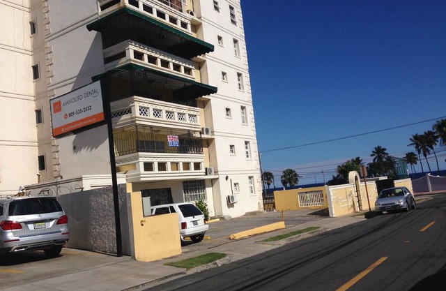 Apartment Furnished, Oceanview , Malecon, Downtown Santo Domingo, front sea.