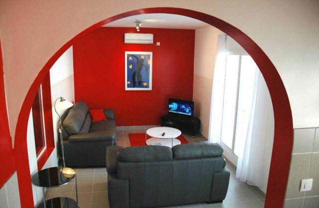 - Apartment H -