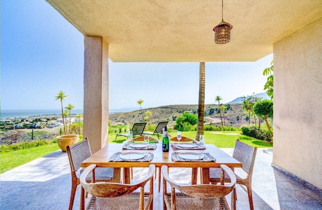 Apartment "Hacienda Senorio Cifuentes" with Sea View, Shared Pool & Wi-Fi