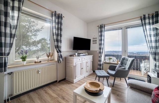 Apartment 'Harzperle Nr 6' with Mountain View, Balcony and Wi-Fi