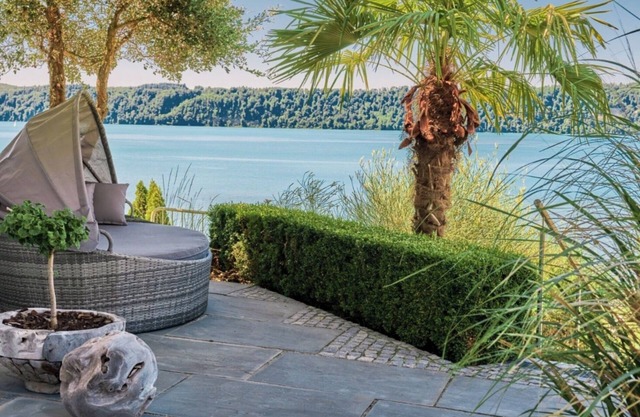 Apartment 'Haus Seeblick' with Lake View, Private Terrace and Wi-Fi