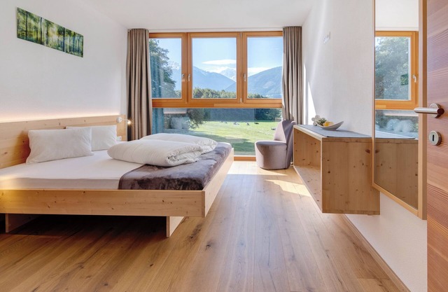 Apartment 'Hausergut Gala 1' with Mountain View, Shared Garden and Wi-Fi