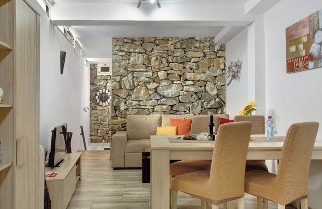 Apartment 'Host Albina' with Private Terrace, Wi-Fi and Air Conditioning