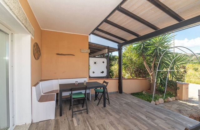 Apartment 'Il Piccolo Rifugio' with Private Terrace, Private Garden and Air Conditioning